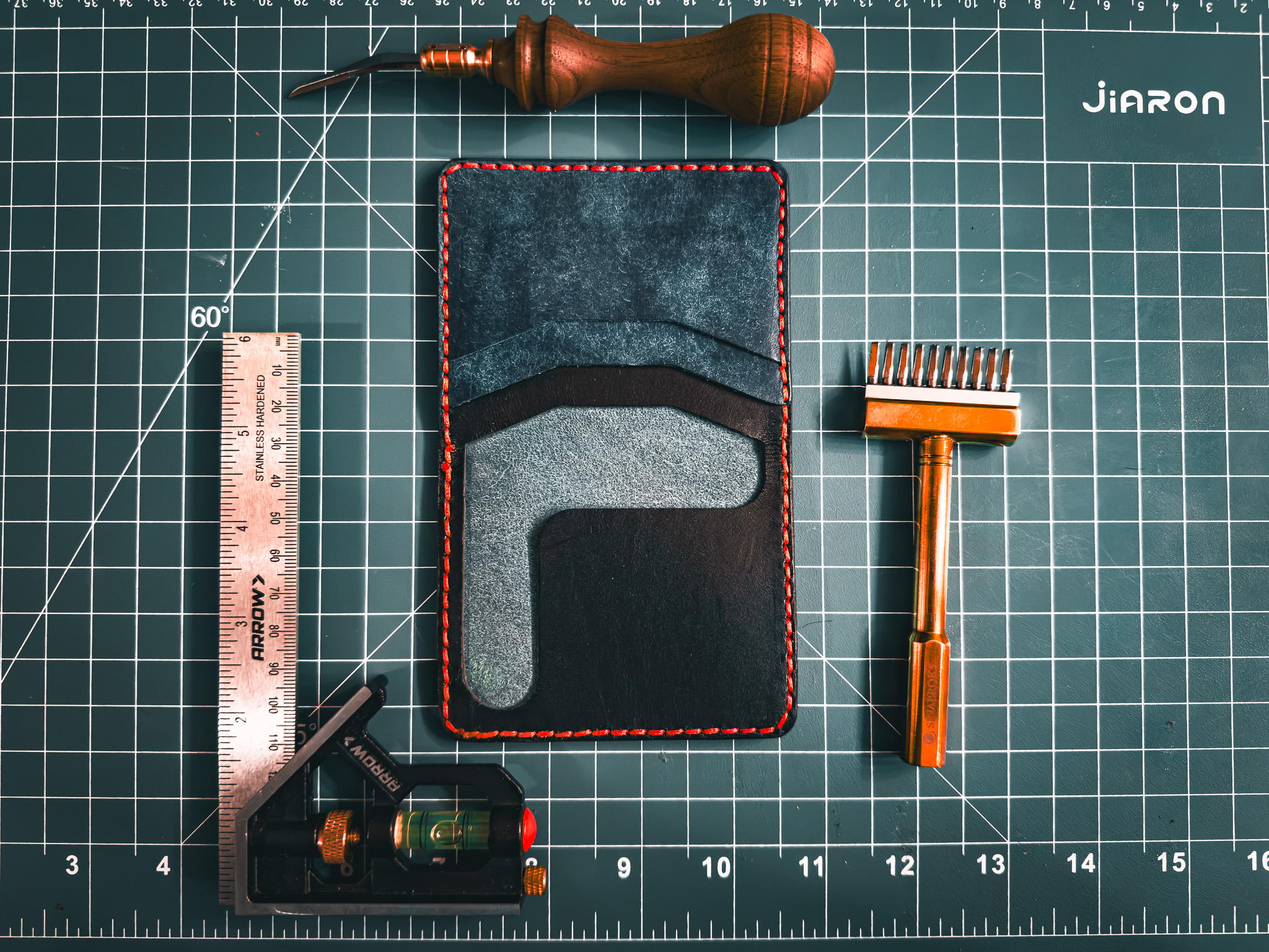 The Familiar key organizer